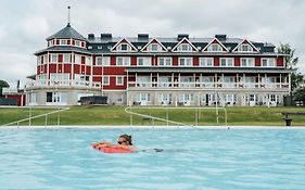 Grand Arctic Resort